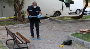 İzmir'de çıkan bıçaklı kavga: 1 ölü 3 yaralı