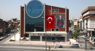 Karabağlar Belediyesi’nden dayanışma kampanyası