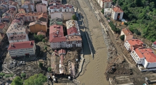 Karadeniz'deki sel felaketinde can kaybı 62'ye yükseldi