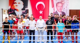 Kıck Boks Şampiyonası Nefes Kesti