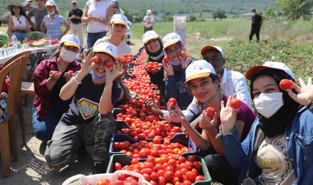 Kınık “Gönüllü Son Hasat Yayım Projesi'' Etkinliğine Ev Sahipliği Yaptı