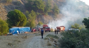 Manisa'da ağılda çıkan yangın kontrol altına alındı