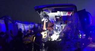 Manisa'da katliam gibi kaza 6 ölü