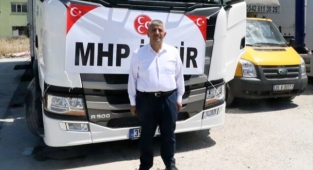 MHP il teşkilatından Antalya'daki yangın bölgesine yardım tırı