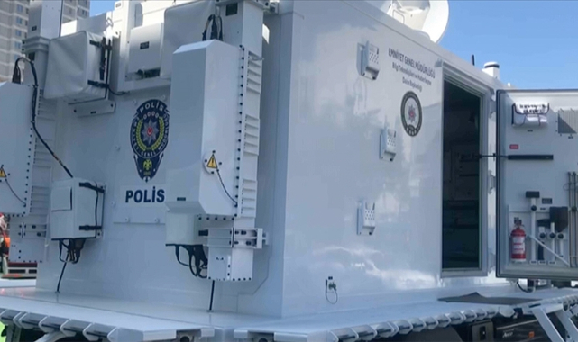 Polisler afetlerde ve acil durumlarda kesintisiz konuşacak