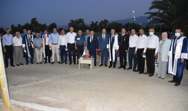 Salihli İktisadi ve İdari Bilimler Fakültesi İlk Mezunları Verdi