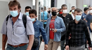 Türk vatandaşları THY uçağıyla yurda getirildi