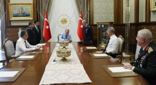 YAŞ kararları açıklandı