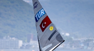 Yelkende Ateş-Deniz Çınar kardeşler madalya peşinde