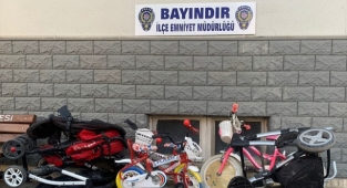 Bebek arabası ve çocuk bisikleti çalan zanlı tutuklandı