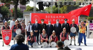 Bergama'da kurtuluş coşkusu devam ediyor
