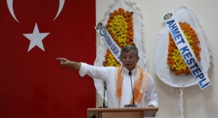 Davutoğlu, Muğla'da partisinin il kongresinde konuştu