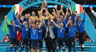 Futbolda İtalya'nın bileği yaklaşık üç yıldır bükülmüyor