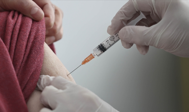 İkinci doz aşıda mavi il sayısı 13'e ulaştı