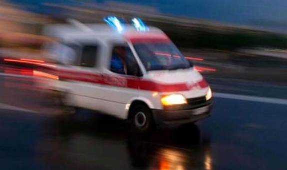 İzmir’de otomobille çarpışan motosikletin sürücüsü öldü