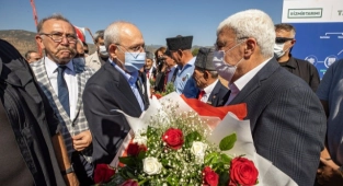 İzmir'de süt fabrikası temeli atıldı