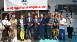 İzmirli Müteahhitler KAMİAD Dernek Açılışında Buluştu