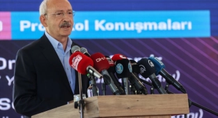 Kılıçdaroğlu, İzmir'de, Fütürizm Çalıştayı'nda konuştu