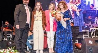 Menemen Barış Şarkılarıyla Yankılandı