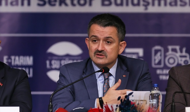 Pakdemirli İzmir'de gıda fiyatlarındaki artışı değerlendirdi