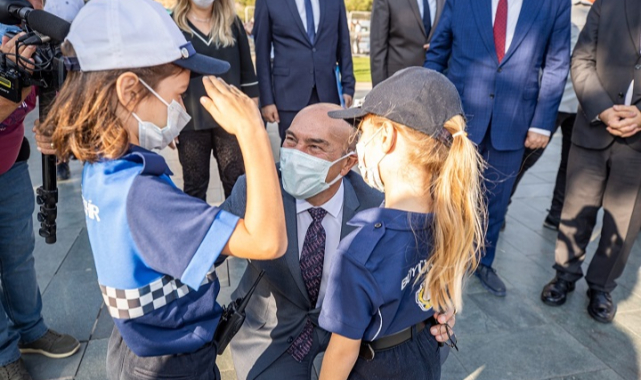 Soyer: “Sizlerle gurur duyuyorum”