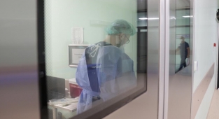 Türkiye'de 22 bin 923 kişinin Kovid-19 testi pozitif çıktı,