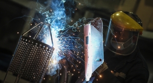 Ücretli çalışan sayısı temmuzda yıllık bazda yüzde 10,9 artarak 13,6 milyonu geçti