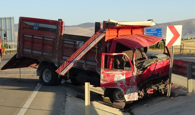 Afyonkarahisar'da feci laza 3 ölü