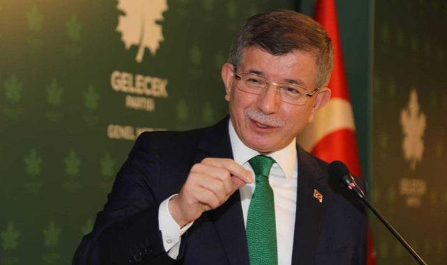 Ahmet Davutoğlu'nun bindiği asansör çakıldı