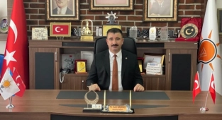 Başdaş’tan Batur’a şiirli eleştiri