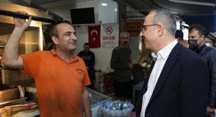 Başkan Sürekli’nin gündemi ‘Esnaf ve Kemeraltı’