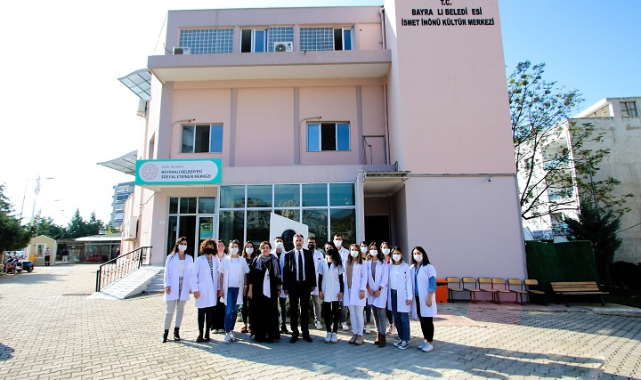 "Bayraklı'daki Her Çocuğun Elinden Tutacağız"