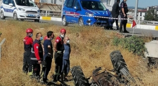 Denizli’de traktörün altında kalan kişi öldü