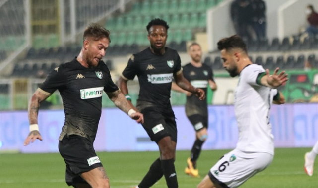 Denizlispor kendi evinde puan verdi