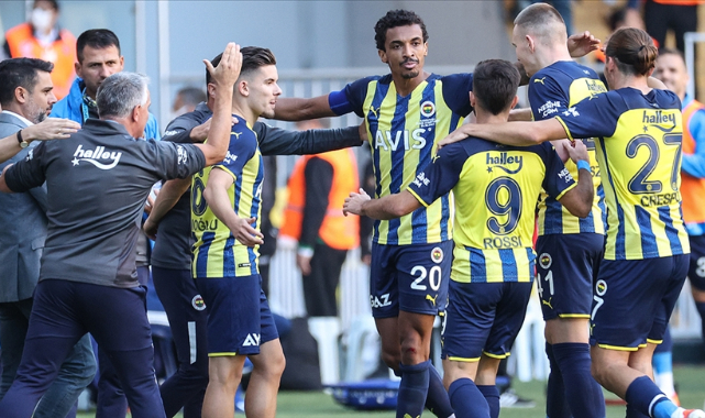 Fenerbahçe liderliğini sürdürdü
