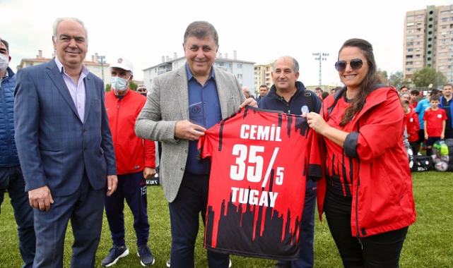 Karşıyaka Belediyesi’nden amatör spor kulüplerine destek