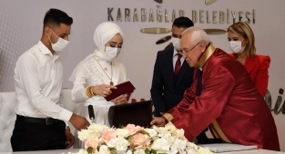 Kibar'da ilk nikahı Başkan Selvitopu kıydı