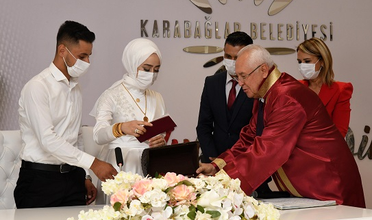 Kibar'da ilk nikahı Başkan Selvitopu kıydı