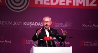 Kılıçdaroğlu, Aydın'da kadın kolları toplantısında konuştu