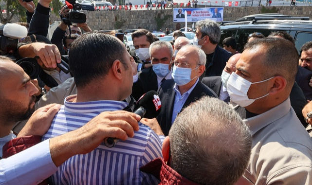 Kılıçdaroğlu, İzmir'de toplu açılış ve temel atma törenine katıldı