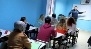 Kınık Belediyesinin Kpss Kursuna Yoğun İlgi