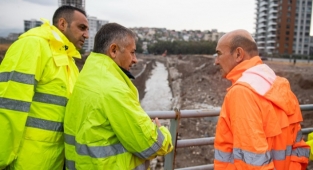 Körfez temizleniyor, taşkınlar önleniyor
