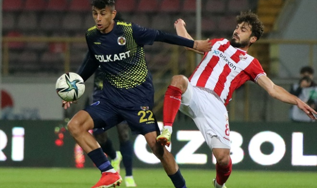 Menemenspor,Bolu Deplasmanından Puansız Dönüyor