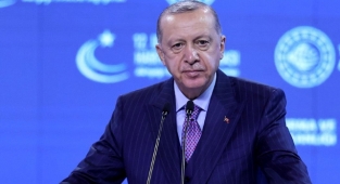 " Önümüzdeki yıl milli elektrikli lokomotifimizin üretimine başlıyoruz"