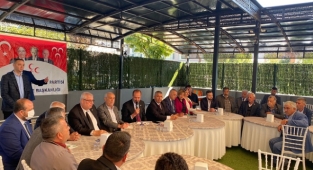 Osmanağaoğlu muhtararla buluşmaya devam ediyor