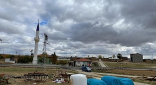 Toprağa gömülü ceset parçaları bulundu