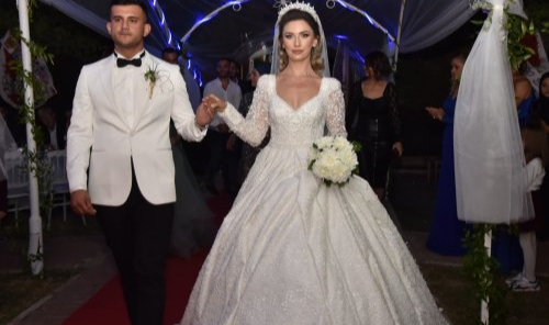 Torbalı'da CHP'lileri buluşturan düğün!
