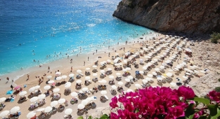 Turizm gelirinin gelecek yıl 30 milyar doları aşması bekleniyor