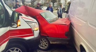 Aydın’da ambulansla çarpışan otomobilin sürücüsü öldü