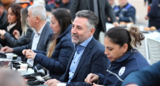 Başkan Sandal, “Bayraklı’yı Barışla Yeniden İnşa Ediyoruz”